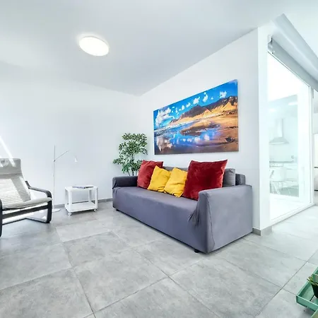 Karma 1 A 25m Del Mar Famara